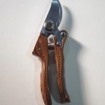 Секатор 501 деревянная ручка толстая