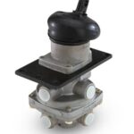 Кран тормозной 100-3514008-00 2-х секц.